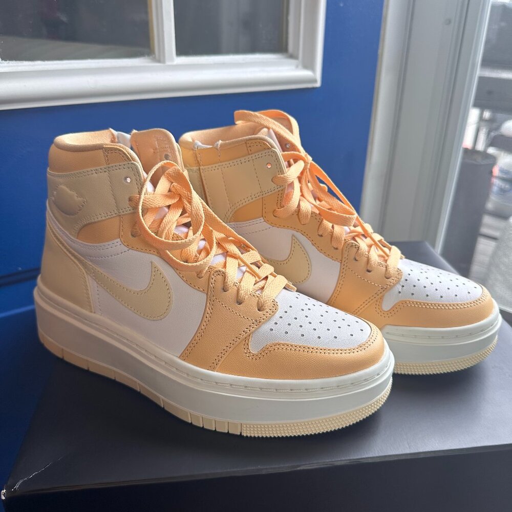 Brand New Jordan 1 Elevate High Celestial Gold Size 8 Women's